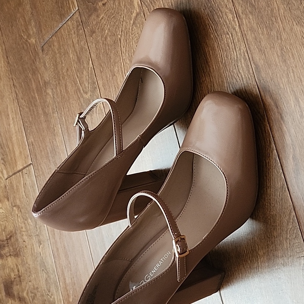 Mary Jane Tan Heels Size 8.5m